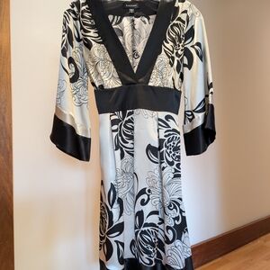 Bebe Kimono Style Silk Black and White Floral Dress